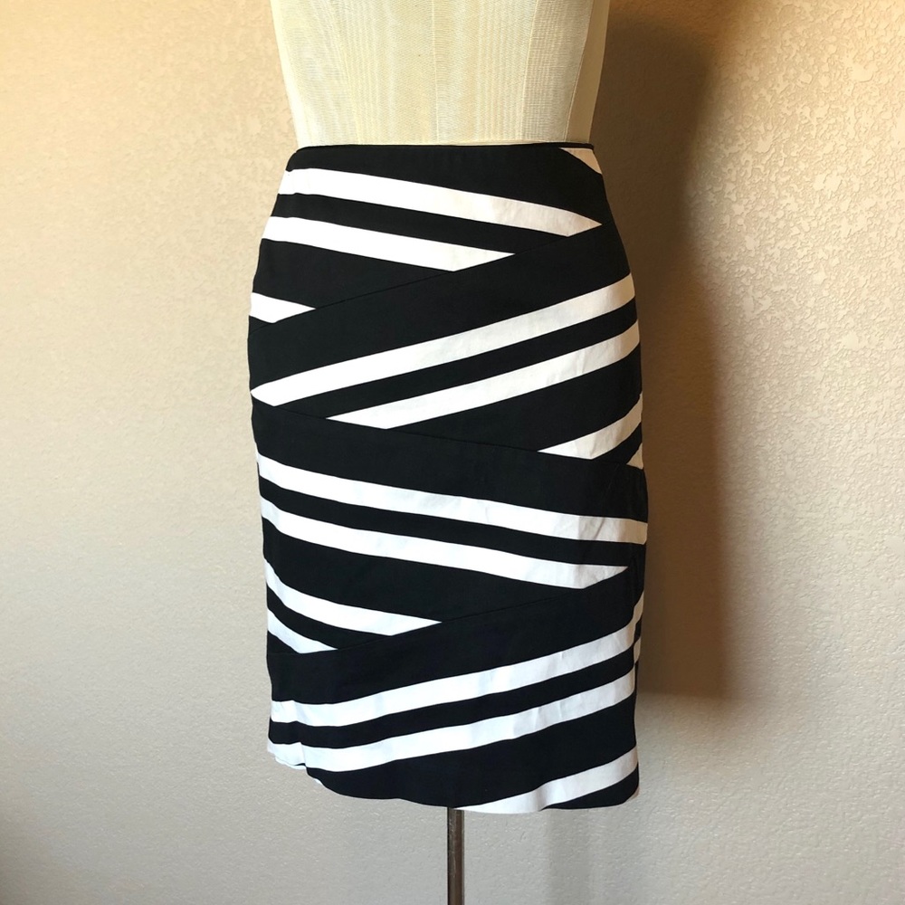 WHBM black/white pencil skirt
